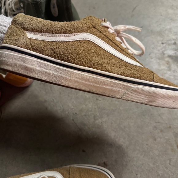 Vans - Picture 4 of 7